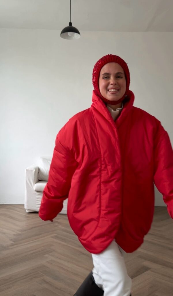 Бомбер обьемный Red